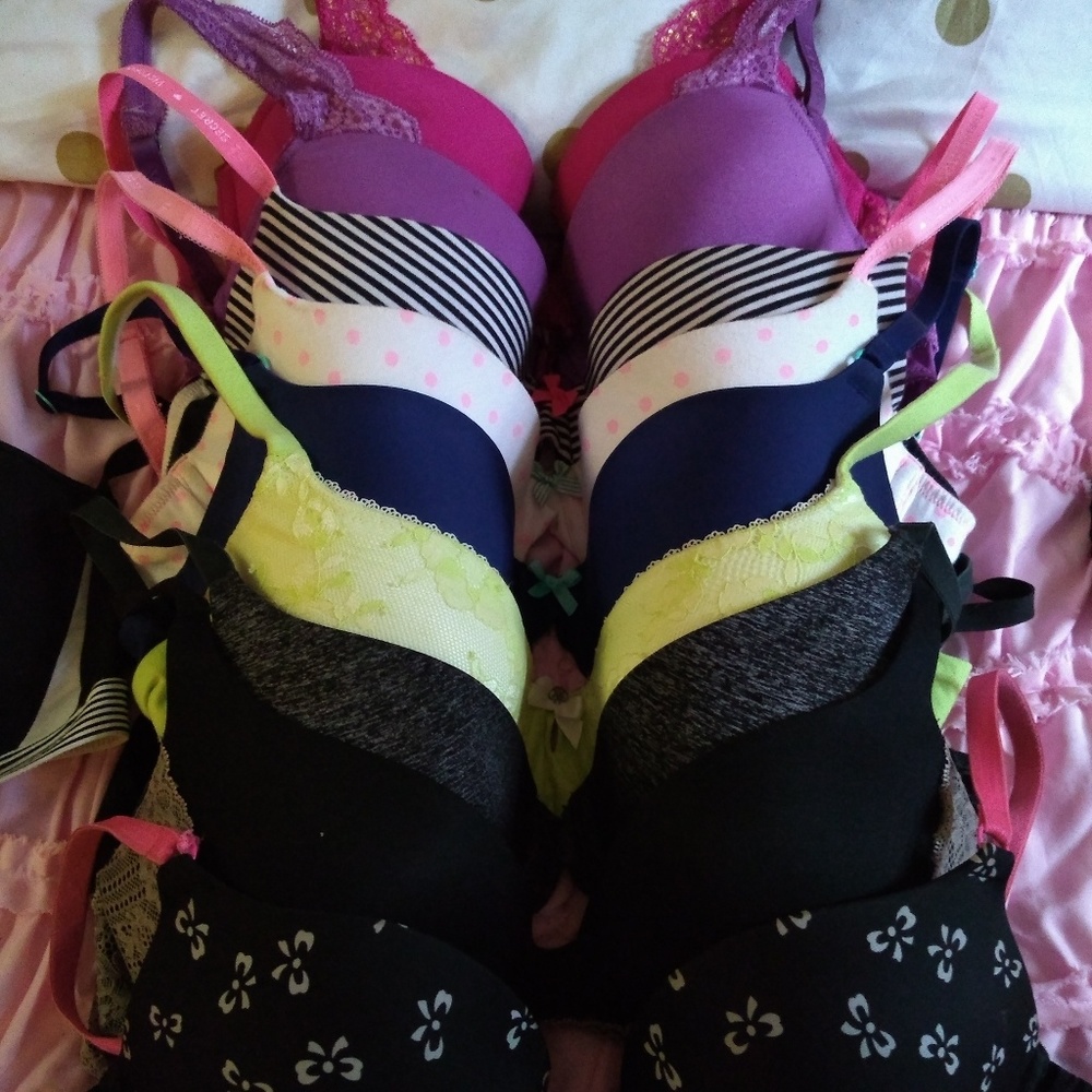 34D Victoria's Secret Bra's